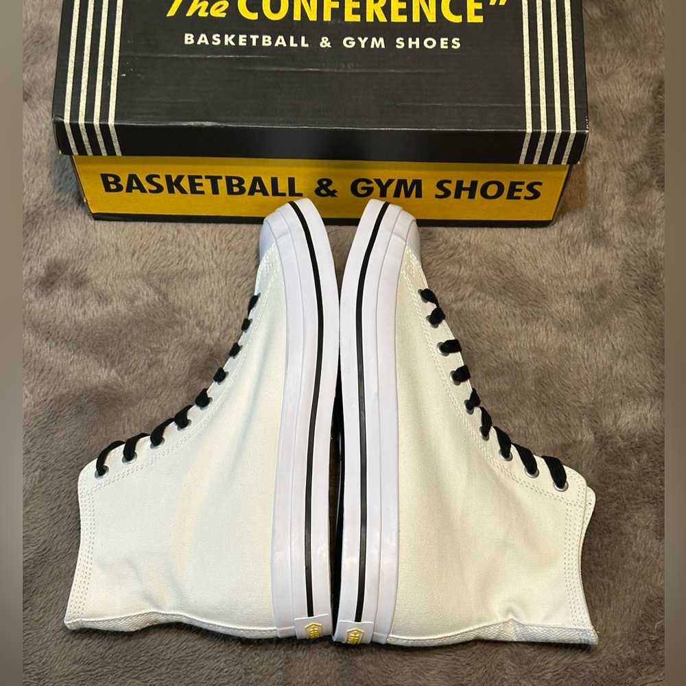 NWT - Mitchell & Ness Hood Conference 55 HC White & Black High Top Sneakers 9.5